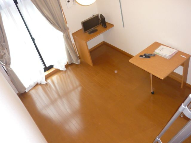 レオパレスアオキの洋室