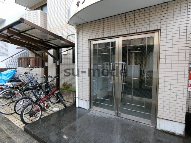 サンパレスエルのエントランス