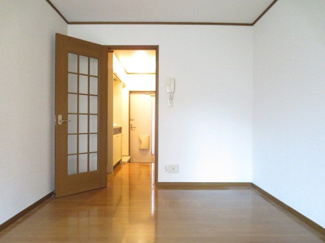 【寝室】