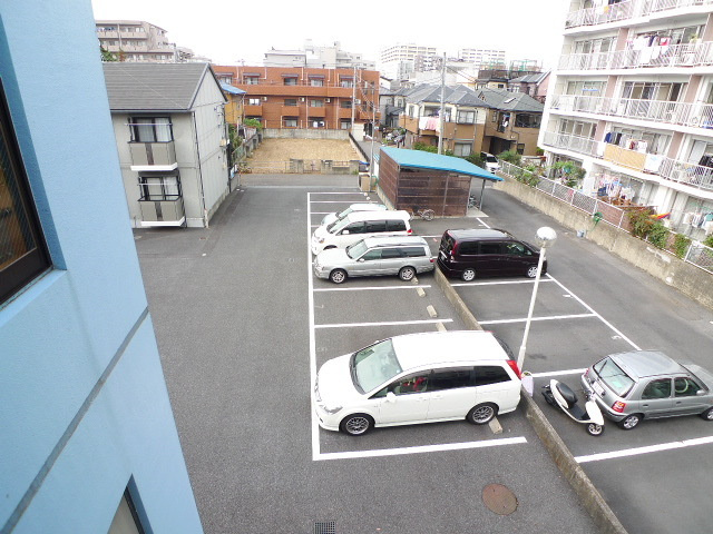 ディモ　フィリスの駐車場|駐車場