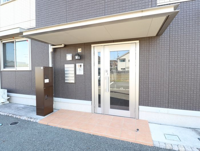 マナローザのエントランス