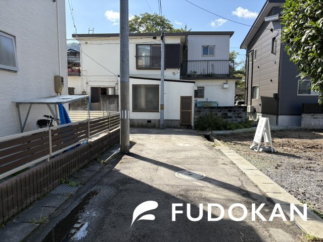 山形市小白川町【売地】の周辺|前面道路