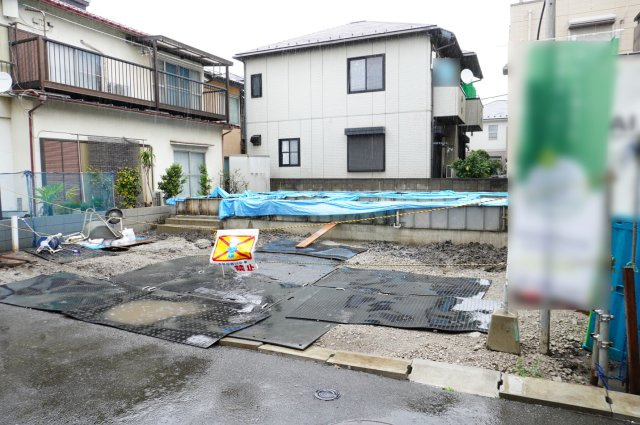 草加市旭町5丁目 新築分譲住宅の外観パース