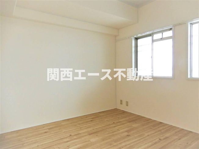 【寝室】 | ビレッジハウス港島タワー