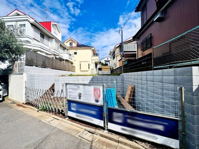 【外観】 | 練馬区南田中4丁目　新築分譲住宅　全1棟（成増店） | 西武新宿線・池袋線の2路線利用可能で都心アクセスも良好。