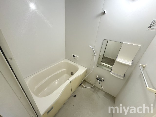 シャーメゾンディアス川内　Aの浴室