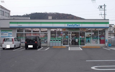 【周辺】 | デフィ植村　Ａ | ファミリーマート仏生山店さんまで950m