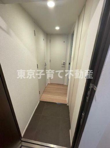 クラリティア文京千石の玄関