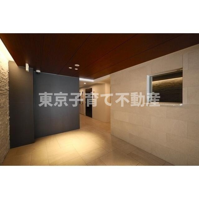 クラリティア文京千石のエントランス