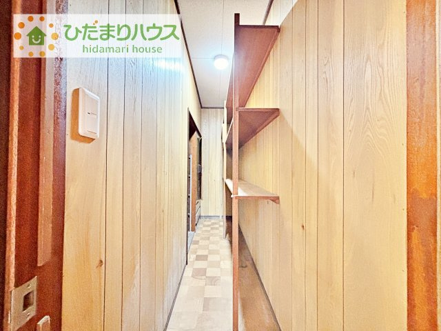 【収納】 | 筑西市岡芹　中古戸建 | 収納場所に困る掃除機や掃除用具はこちらへ！！