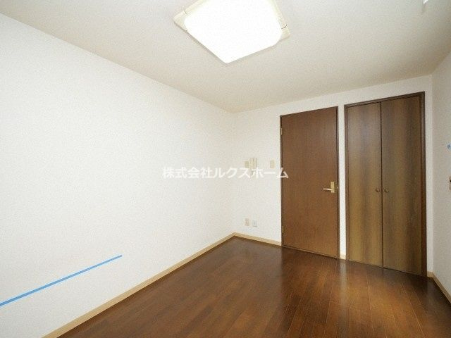サンパレスエルの居間・リビング
