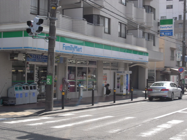 メゾン品濃坂のその他|ファミリーマート東戸塚駅東口店