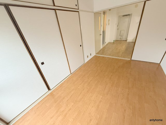 沢村マンション　仲介手数料無料の居間・リビング