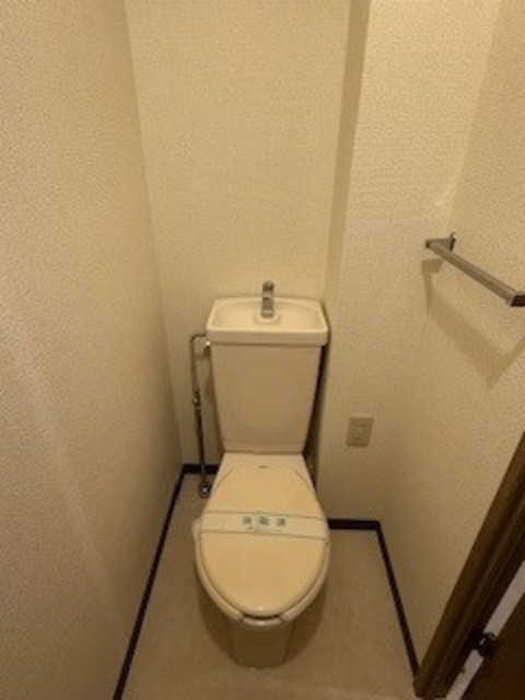 グランシャリオ誠治館のトイレ