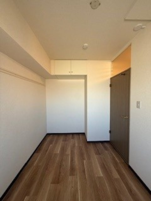 グランシャリオ誠治館の洋室