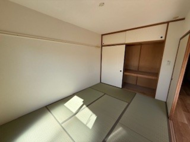 グランシャリオ誠治館の和室