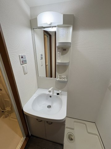ウエスト桂川駅前の洗面所