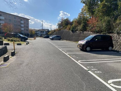 【駐車場】 | ビレッジハウス志染