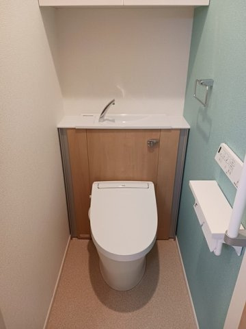 【トイレ】 | ヴィラ・アルジャンテ | コンパクトで使いやすいトイレです