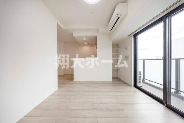 Ｓ－ＲＥＳＩＤＥＮＣＥ入谷ａｌｅｓｉａの居間・リビング