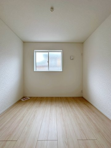 安佐南区安東5丁目の洋室|5帖の洋室☆