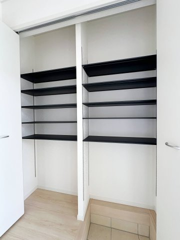 安佐南区安東5丁目の収納|玄関収納☆
靴やお出かけ用品をたっぷり収納できます♪