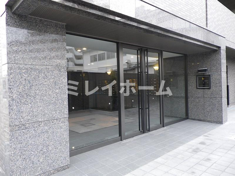 ルーブル多摩川七番館のエントランス