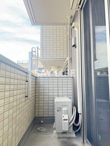カーサポポラーレのバルコニー