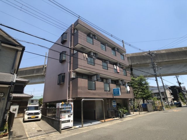 オマージュ南茨木の外観