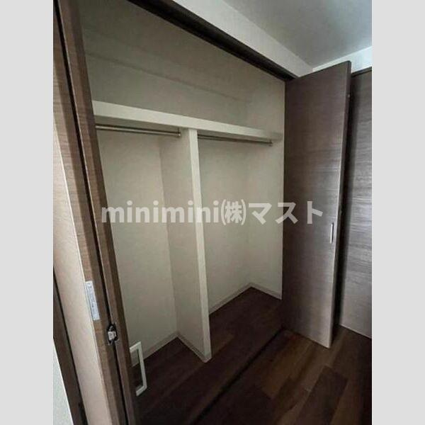 大阪市中央区平野町２丁目の賃貸マンションの収納