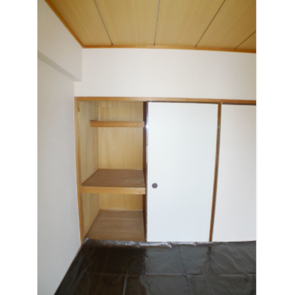 プラザ南行徳の収納