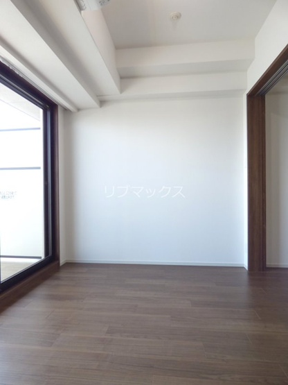 【居間・リビング】ラドゥセール西宮北口