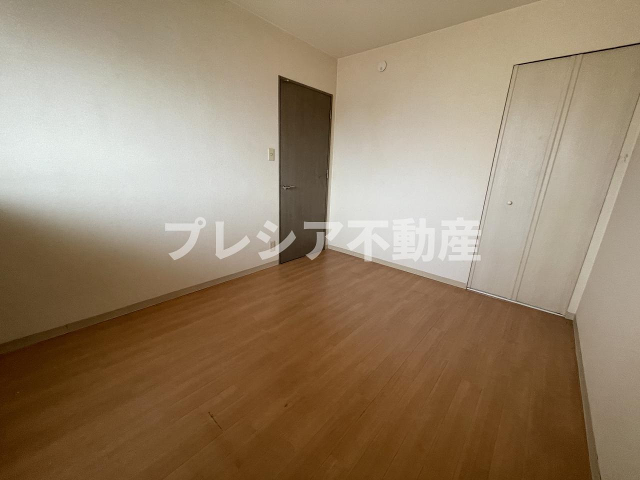 ヒルズ上甲子園の洋室