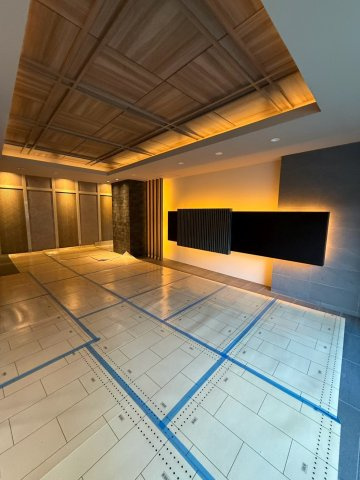 【ロビー】 | Louis Residence 弁天町