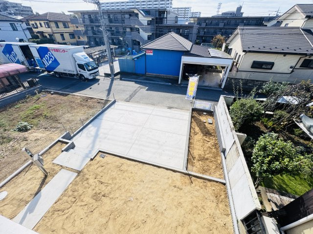松戸市常盤平６丁目新築戸建【牧野原小学校：8分】の展望|バルコニーより道路側眺望・南道路で日当たり良好♪