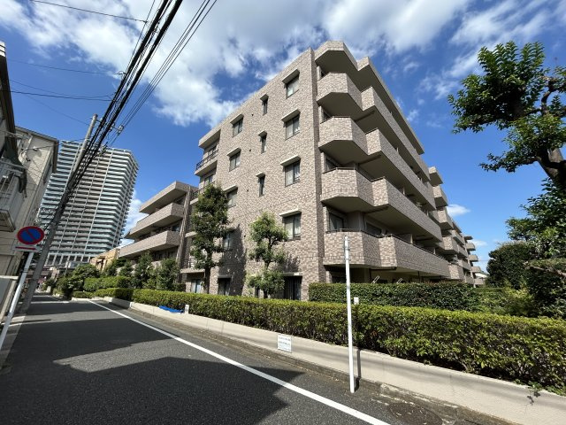 ギャラリーコート大泉学園ヒルズの外観