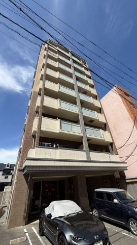 クレセント美野島の外観