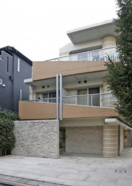 【外観】 | プロスペクト荻窪 | 鉄筋コンクリート造のがっちりとした建物。