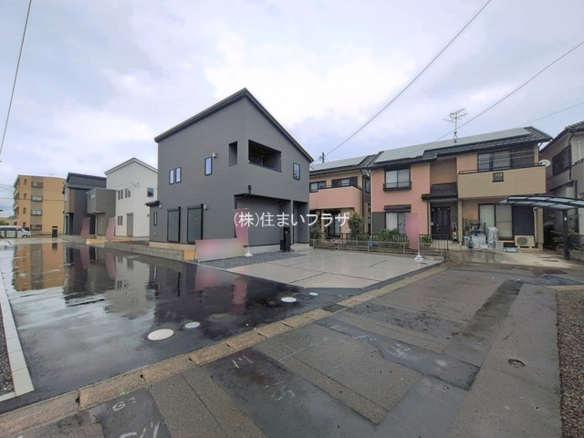 新築戸建て・仲介手数料無料）一宮市今伊勢町馬寄０１期・2号棟　２号棟の前面道路含む現地写真