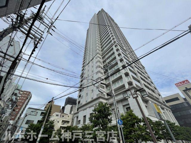 ライオンズタワー神戸元町の外観