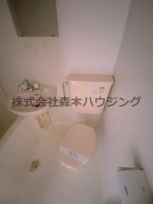 【トイレ】 | 　サンハイツ | 落ち着いた色調のトイレです