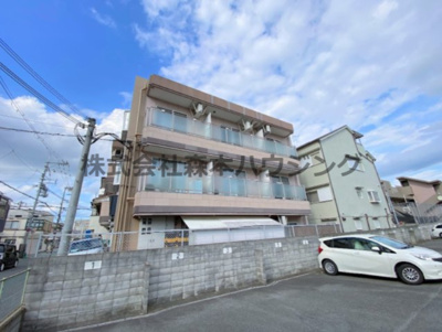 【エントランス】 | 　サンハイツ | 落ち着いたエントランスです