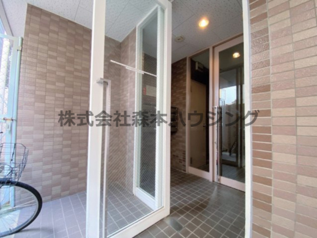 【エントランス】 | 　サンハイツ | エントランスです