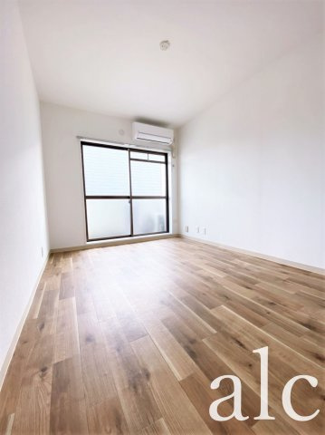 杉並区成田東４丁目の賃貸マンションの居間・リビング|別部屋参照