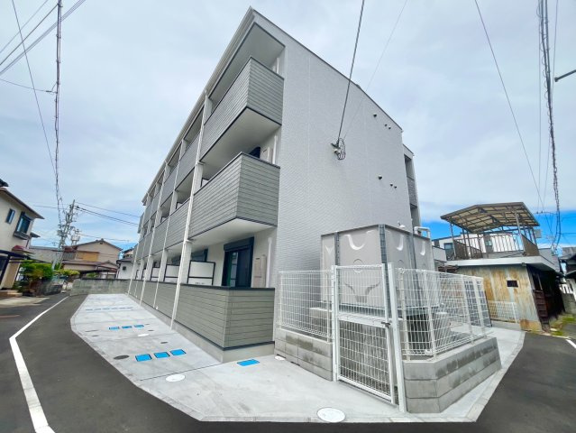 ALEGRIA泉佐野鶴原Southの外観