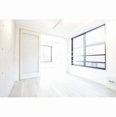 【居間・リビング】 | ＥＸＡＭ　下北沢Ⅱ | 洋室のお部屋です。