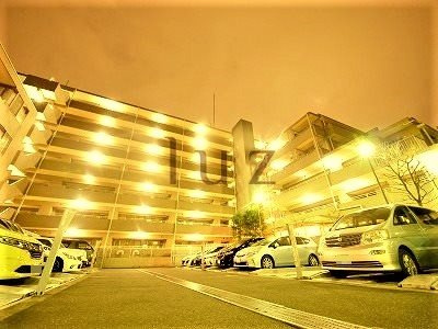 ヴィルヌーブ東戸塚プレジールの外観|重厚感のある外観です。
