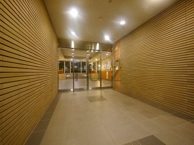 ヴィルヌーブ東戸塚プレジールのエントランス