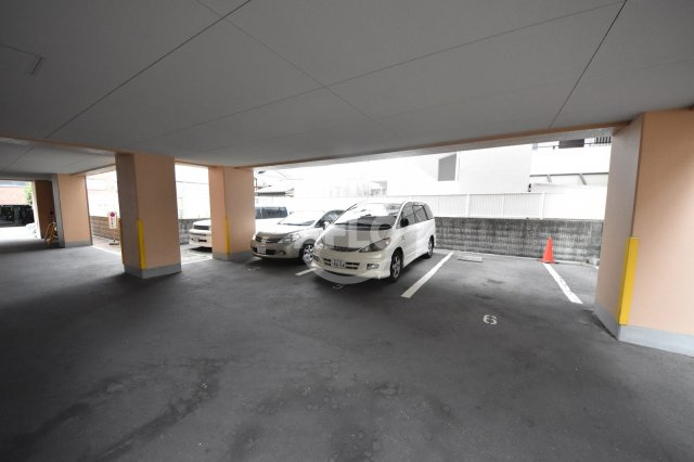 パルテール北の駐車場|パルテール北　駐車場
