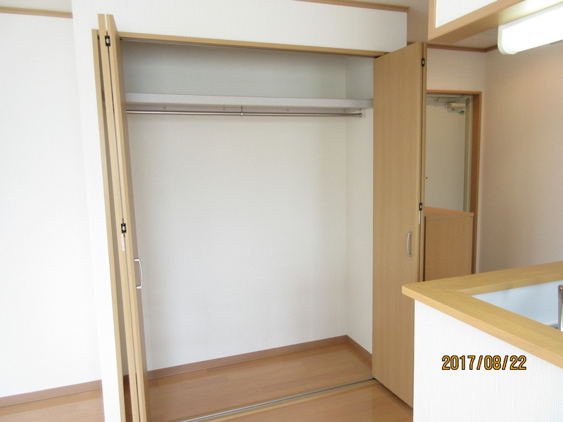 稲城市大丸の賃貸マンションの収納